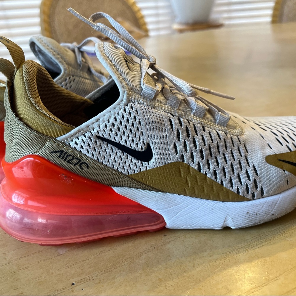 Nike Airmax 270 Women’s 8.5 - Picture 3 of 3